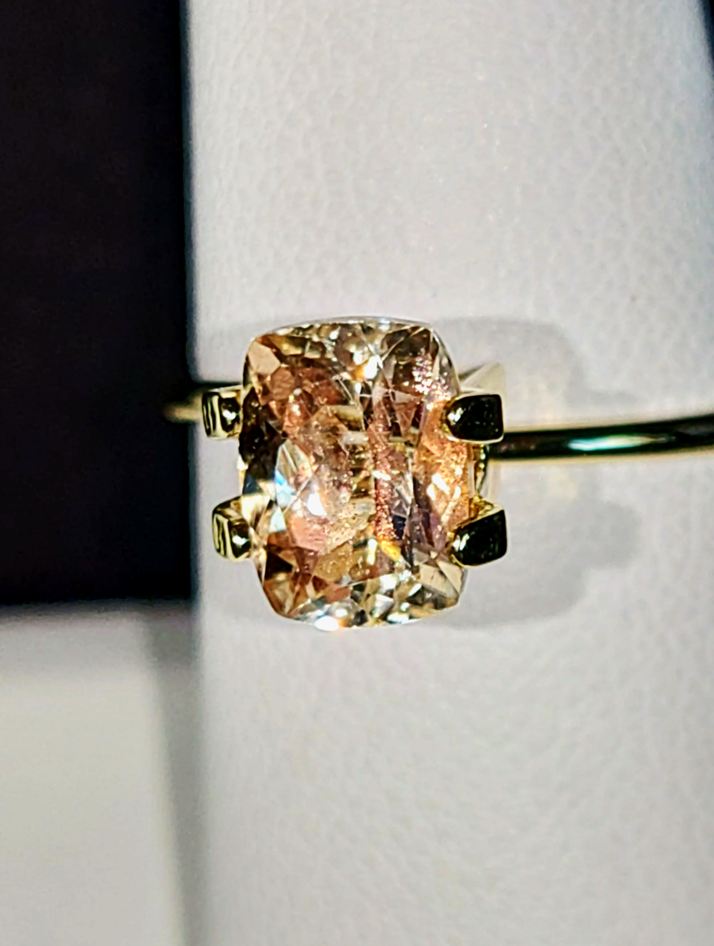 Genuine Oregon Sunstone 1.58ct from TheCoveAtFoxHollow.com