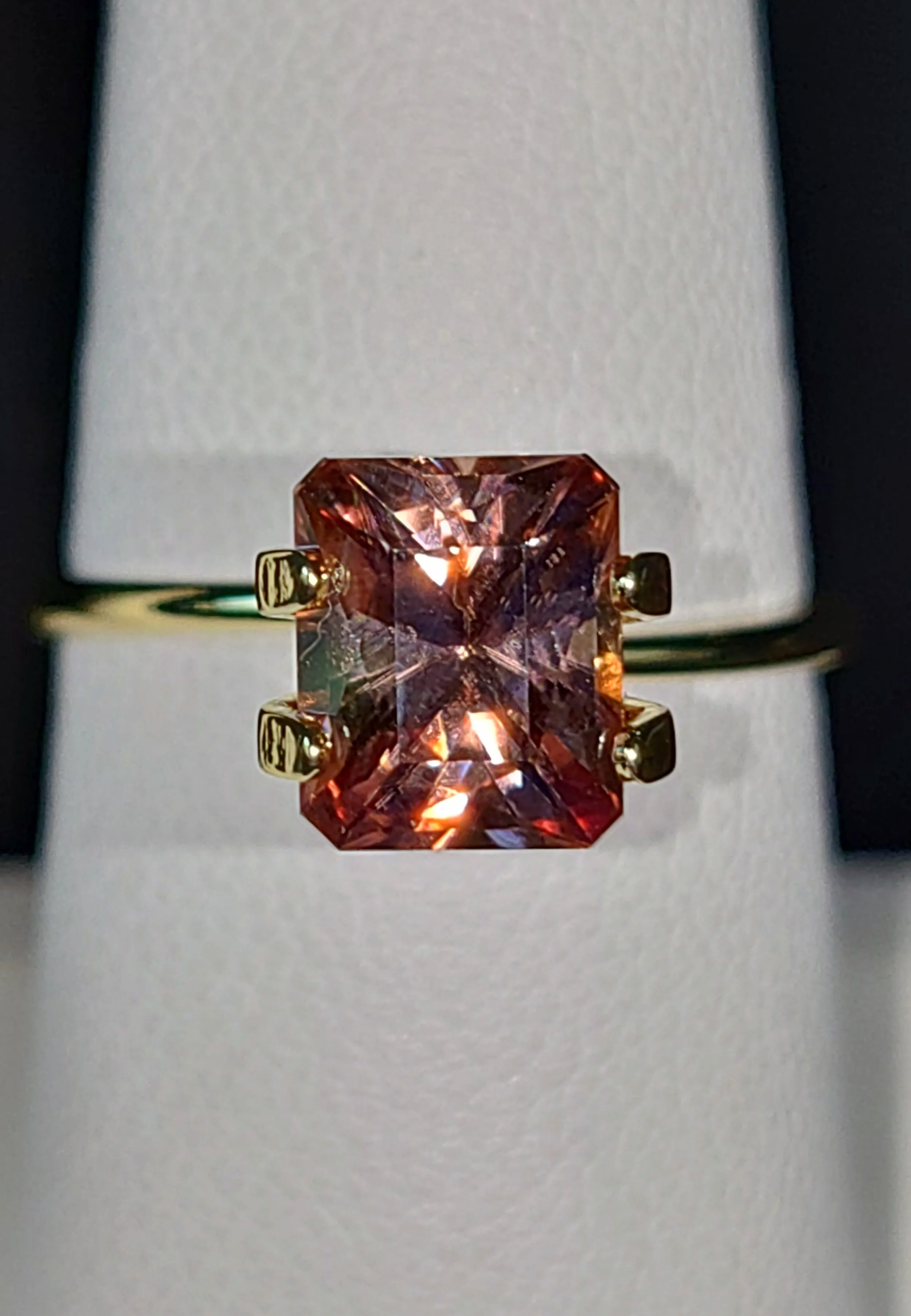 Genuine Imperial Color Change Apatite 2.45ct from TheCoveAtFoxHollow.com