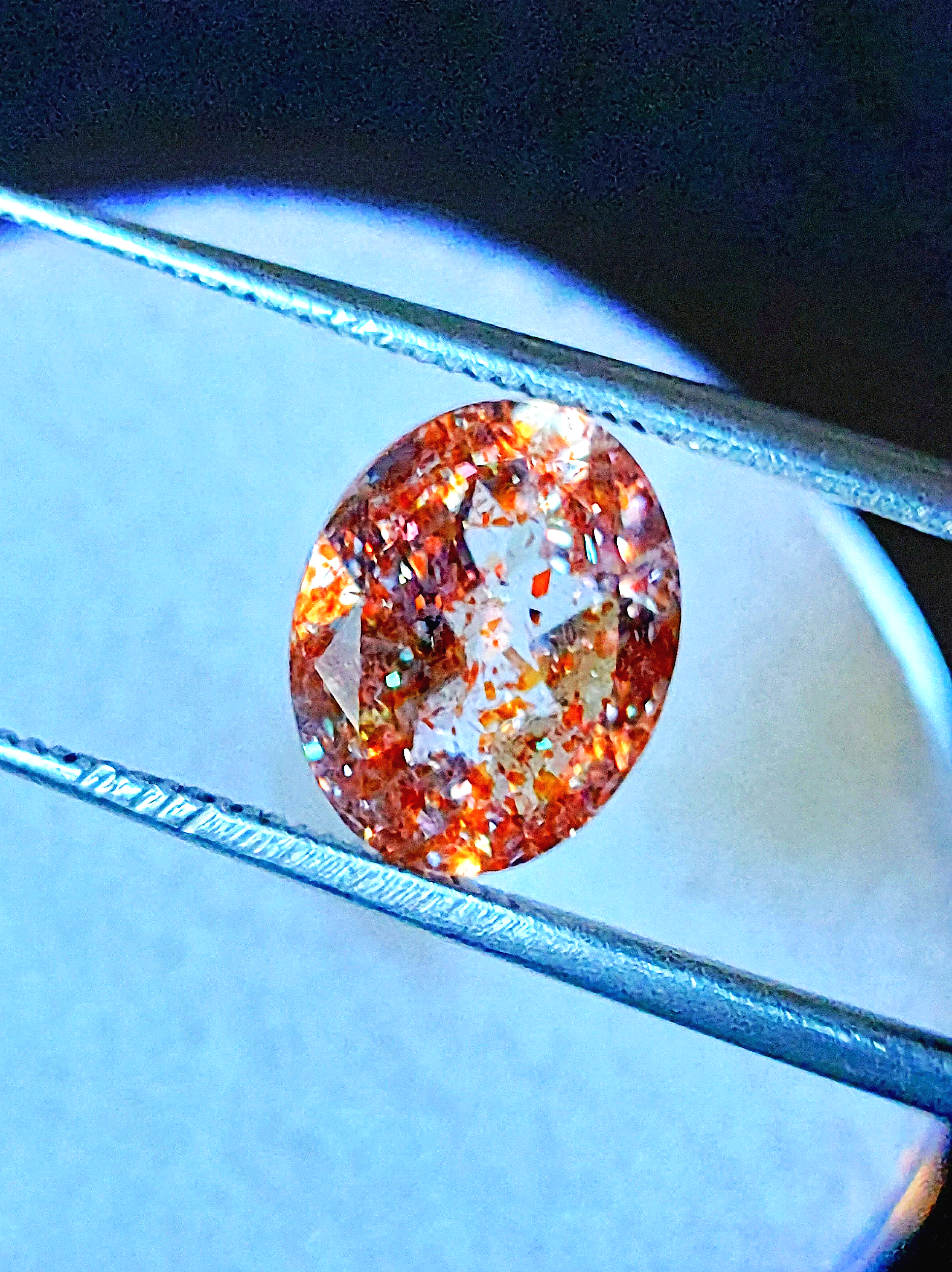 Tanzanian Sunstone 2.56 carats • Oval