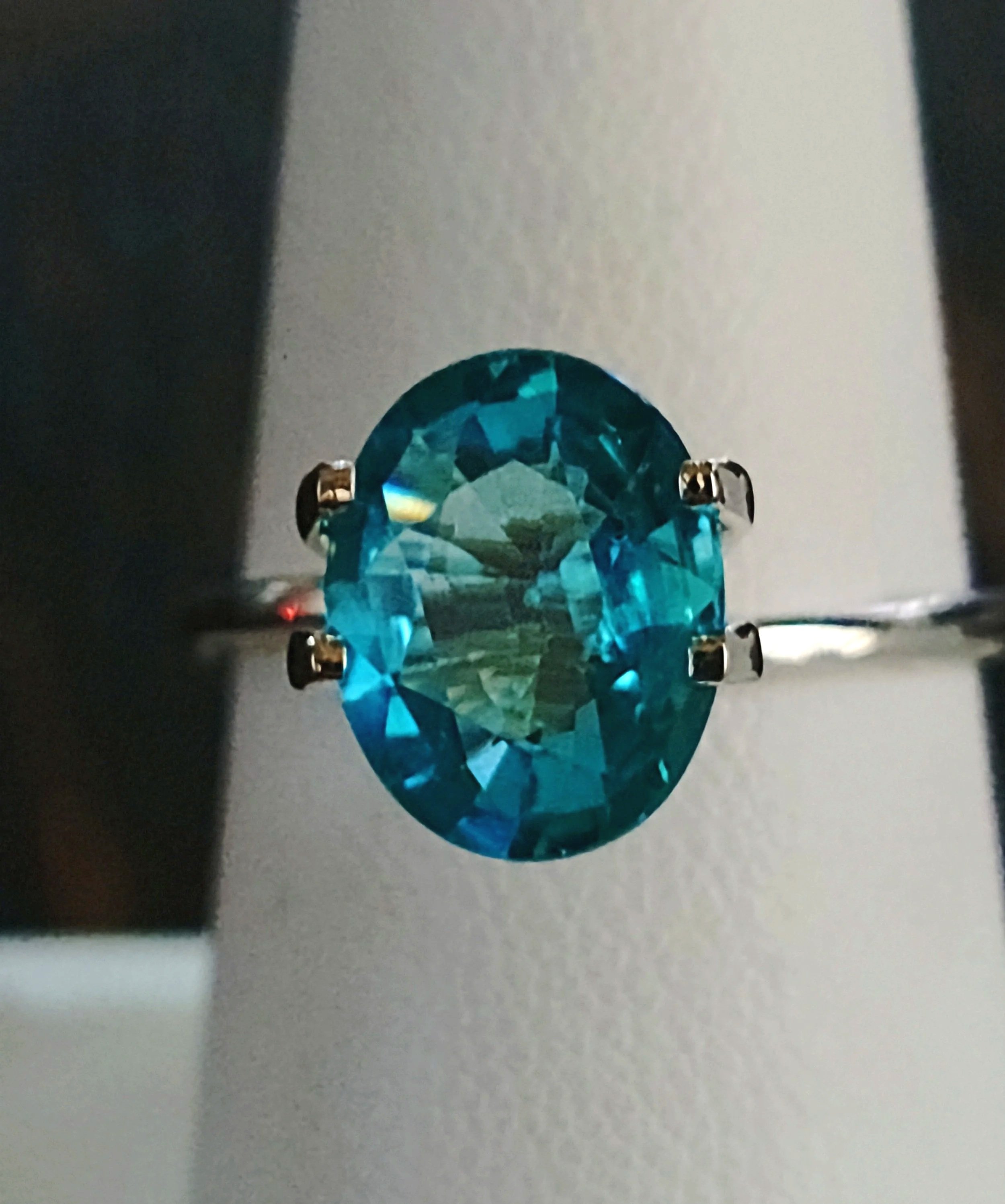 Genuine Apatite 2.85ct from TheCoveAtFoxHollow.com