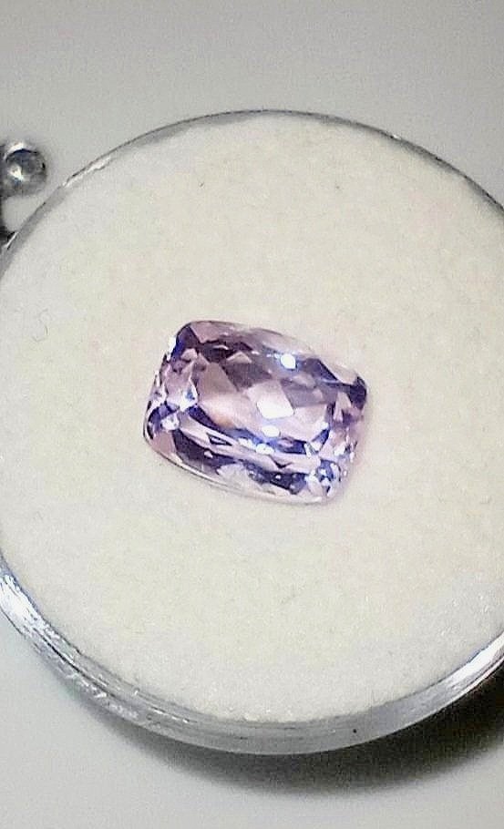 Genuine Kunzite 3.25ct from thecoveatfoxhollow.com