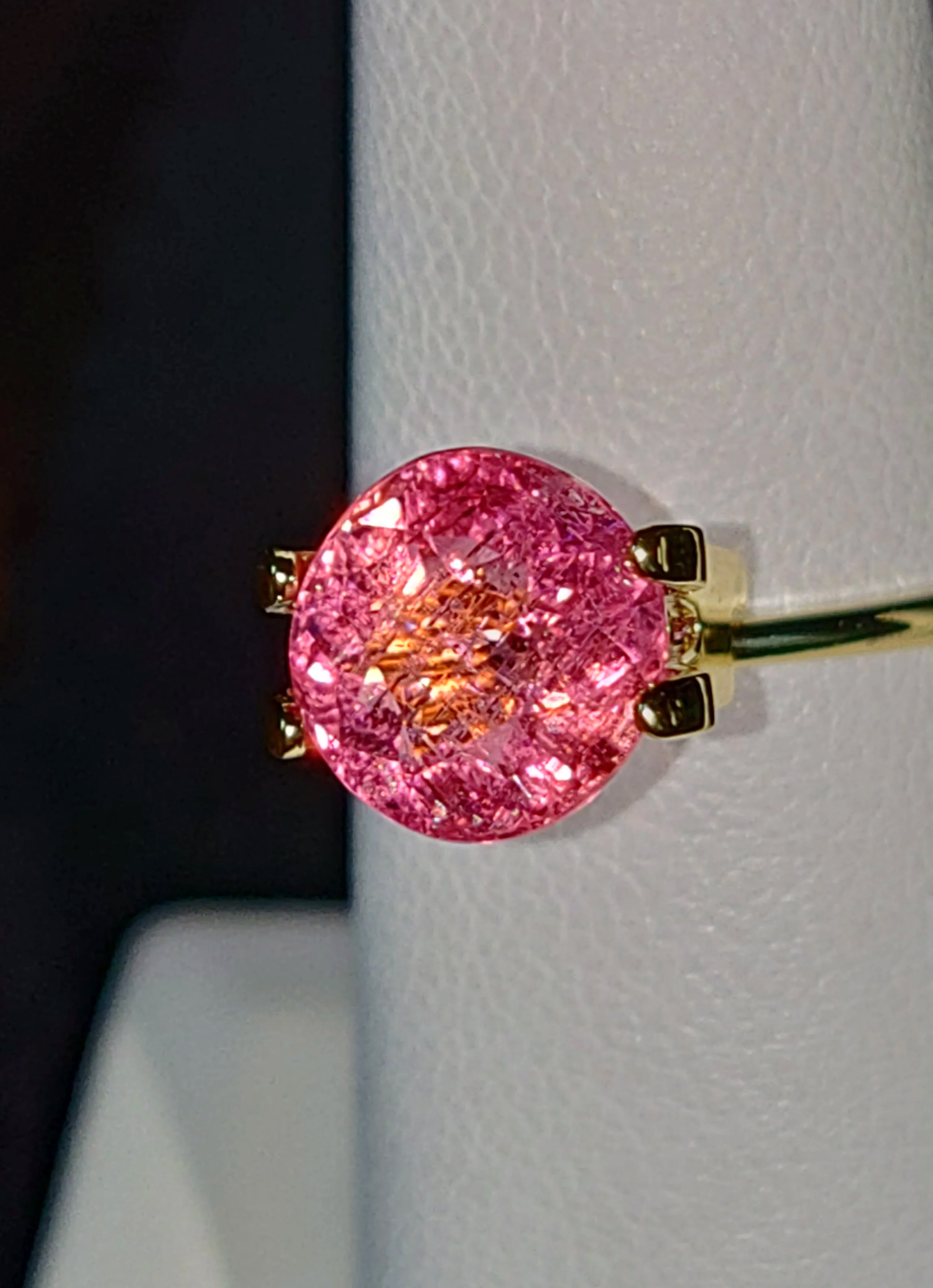 Neon Fuchsia Titanium Tourmaline 2.53ct