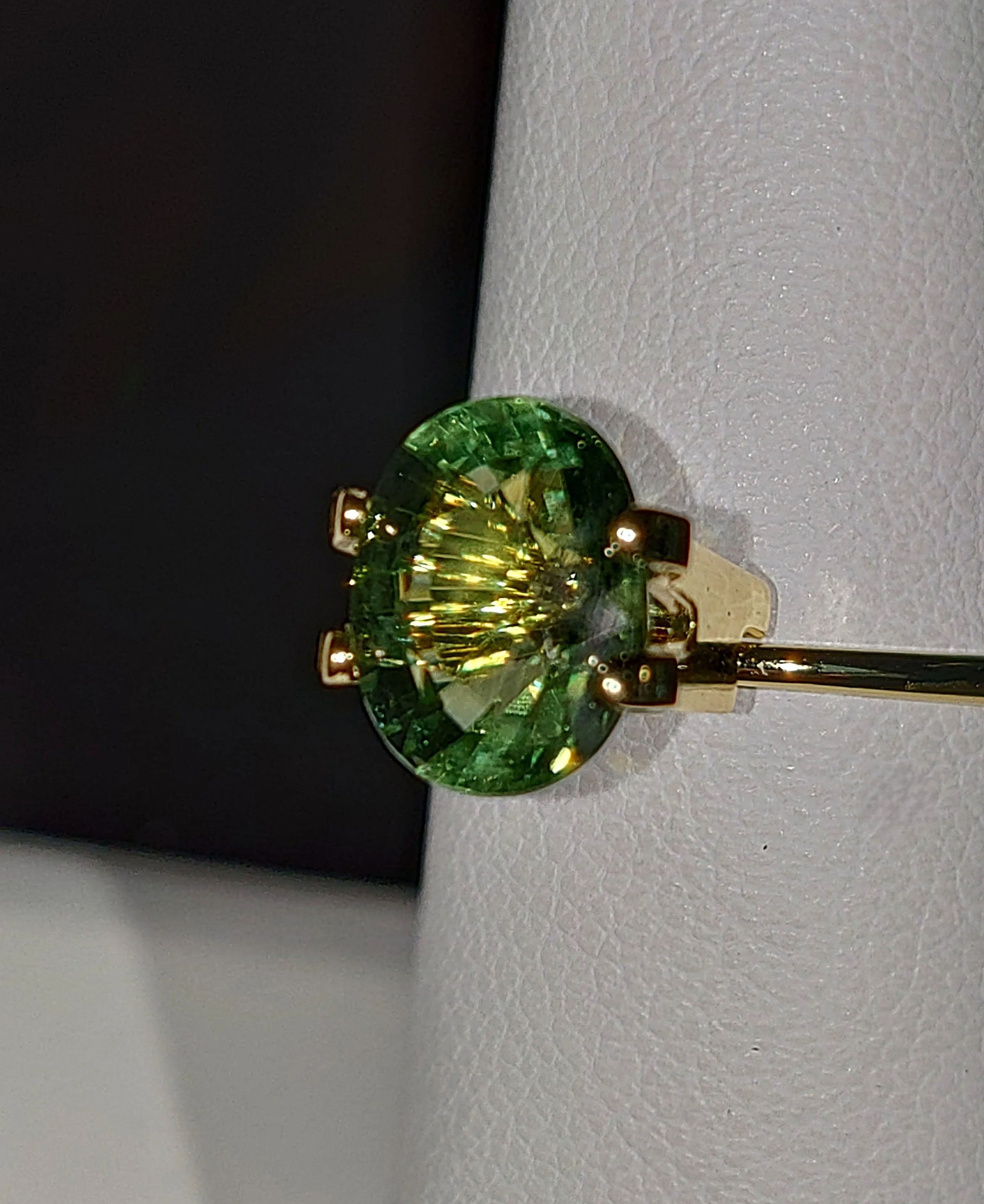 Genuine Unheated Green Apatite 2.38ct from TheCoveAtFoxHollow.com