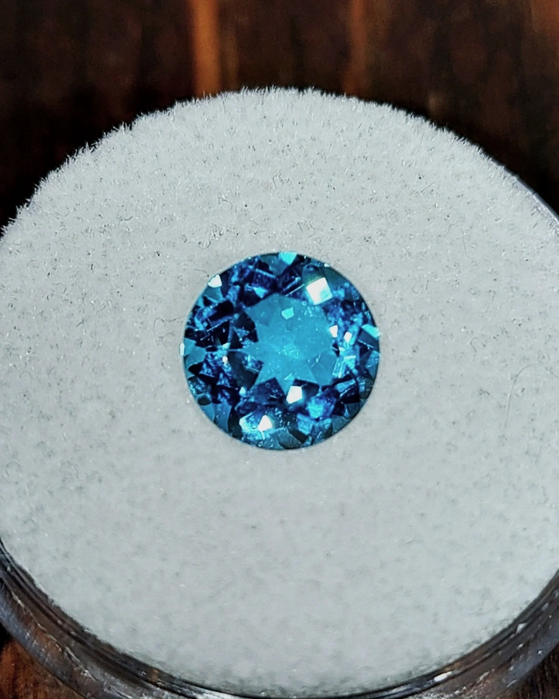 London Blue Topaz 2.60ct