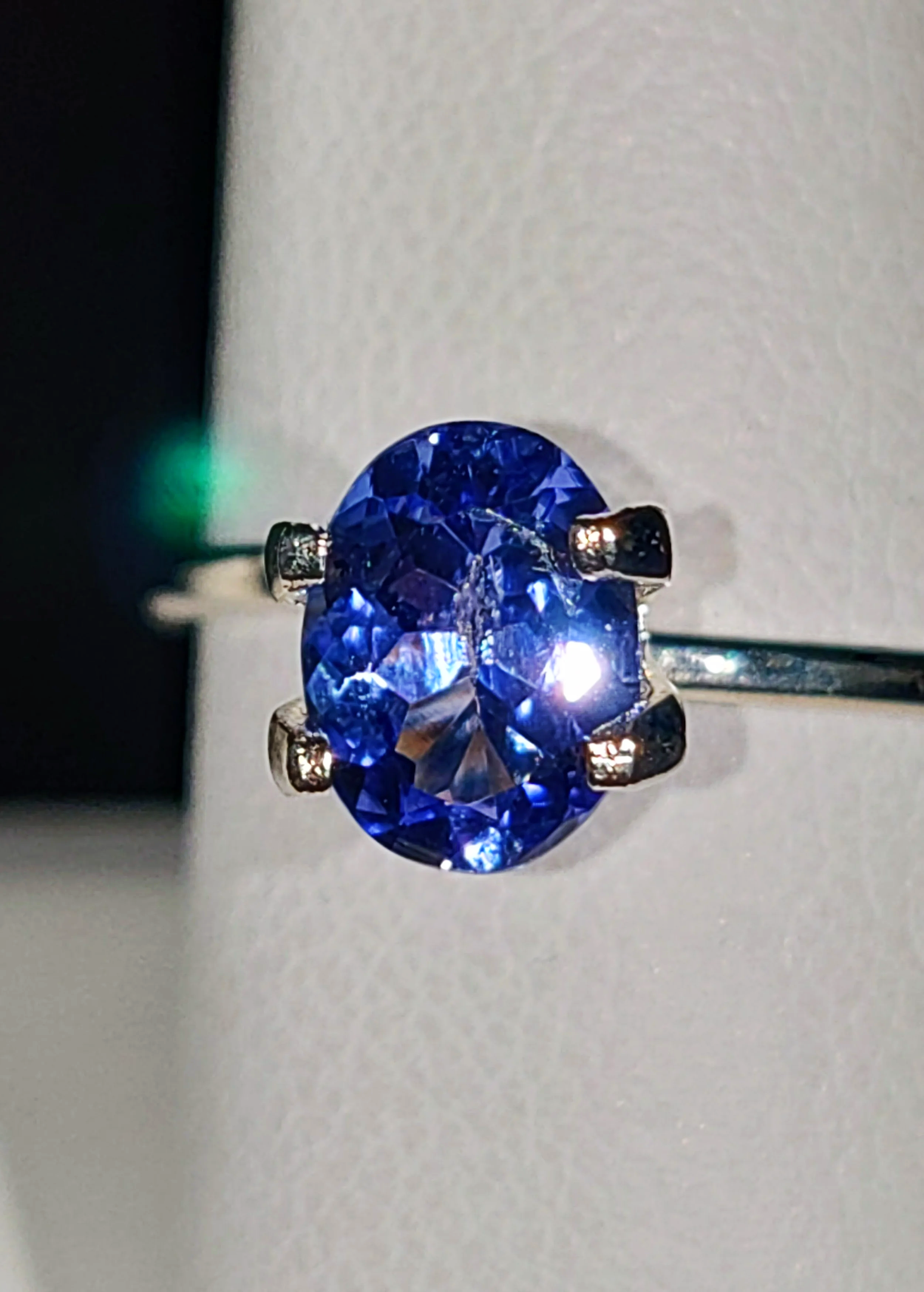 Neon Tanzanite 1.06ct