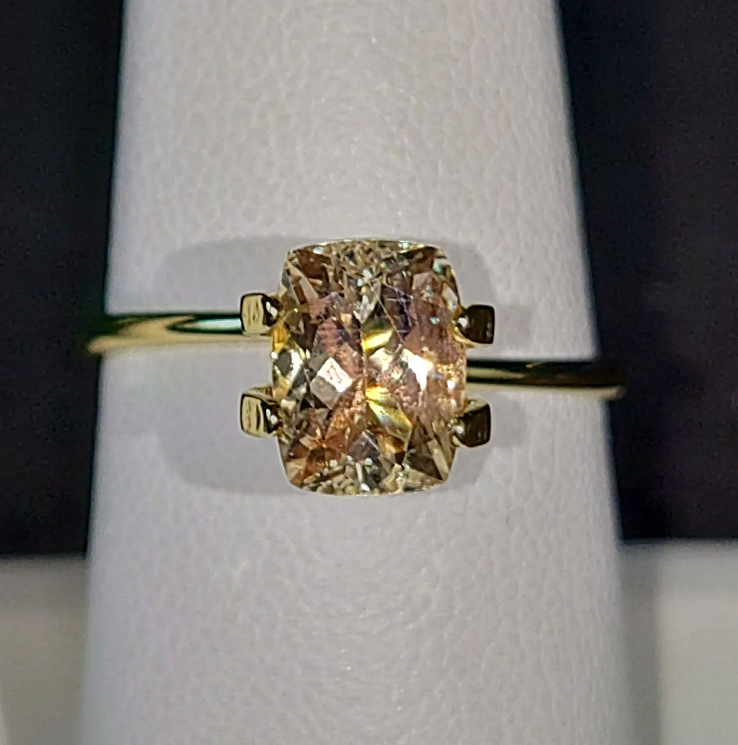 Genuine Oregon Sunstone 1.58ct from TheCoveAtFoxHollow.com