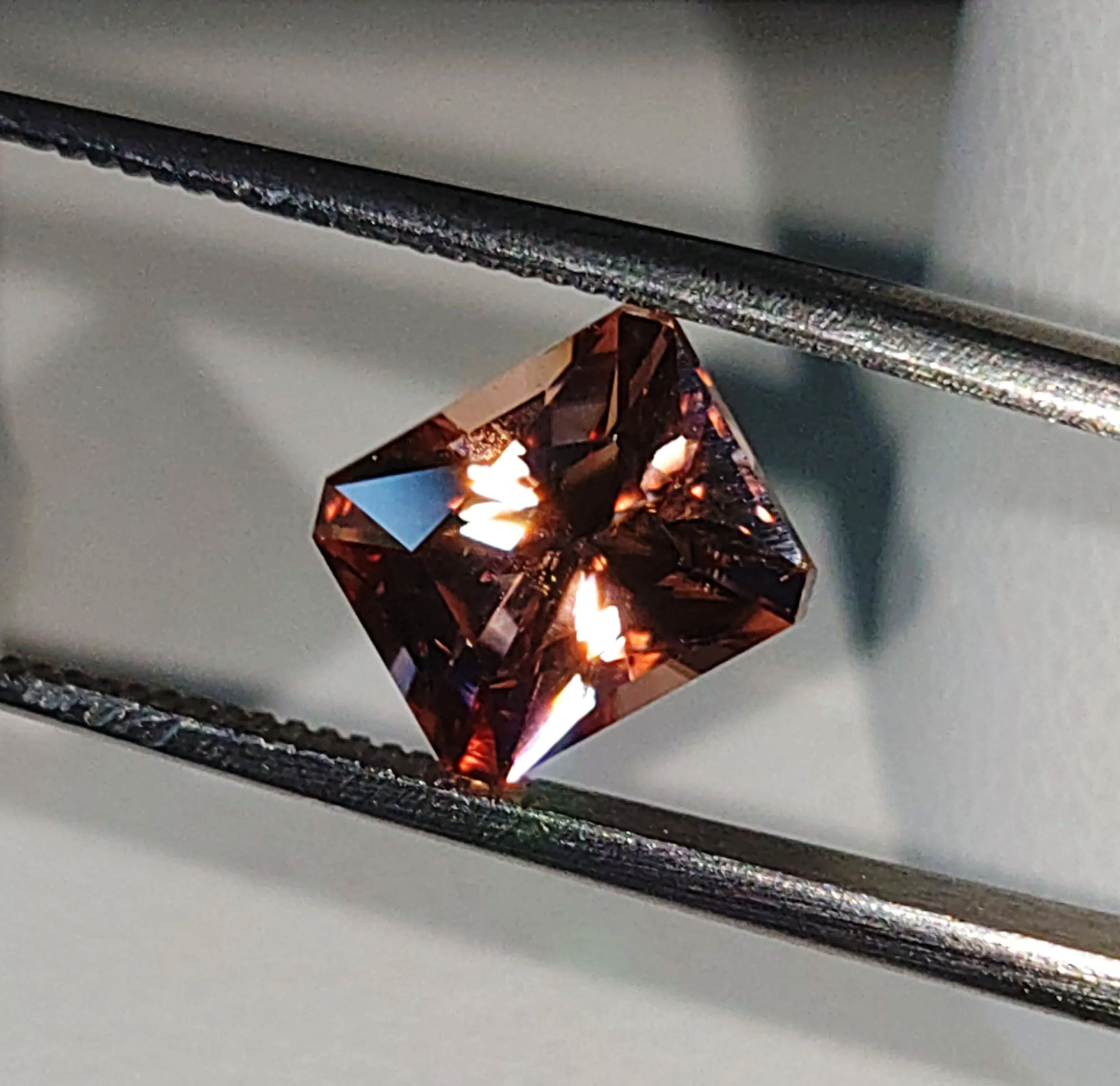 Genuine Imperial Color Change Apatite 2.45ct from TheCoveAtFoxHollow.com