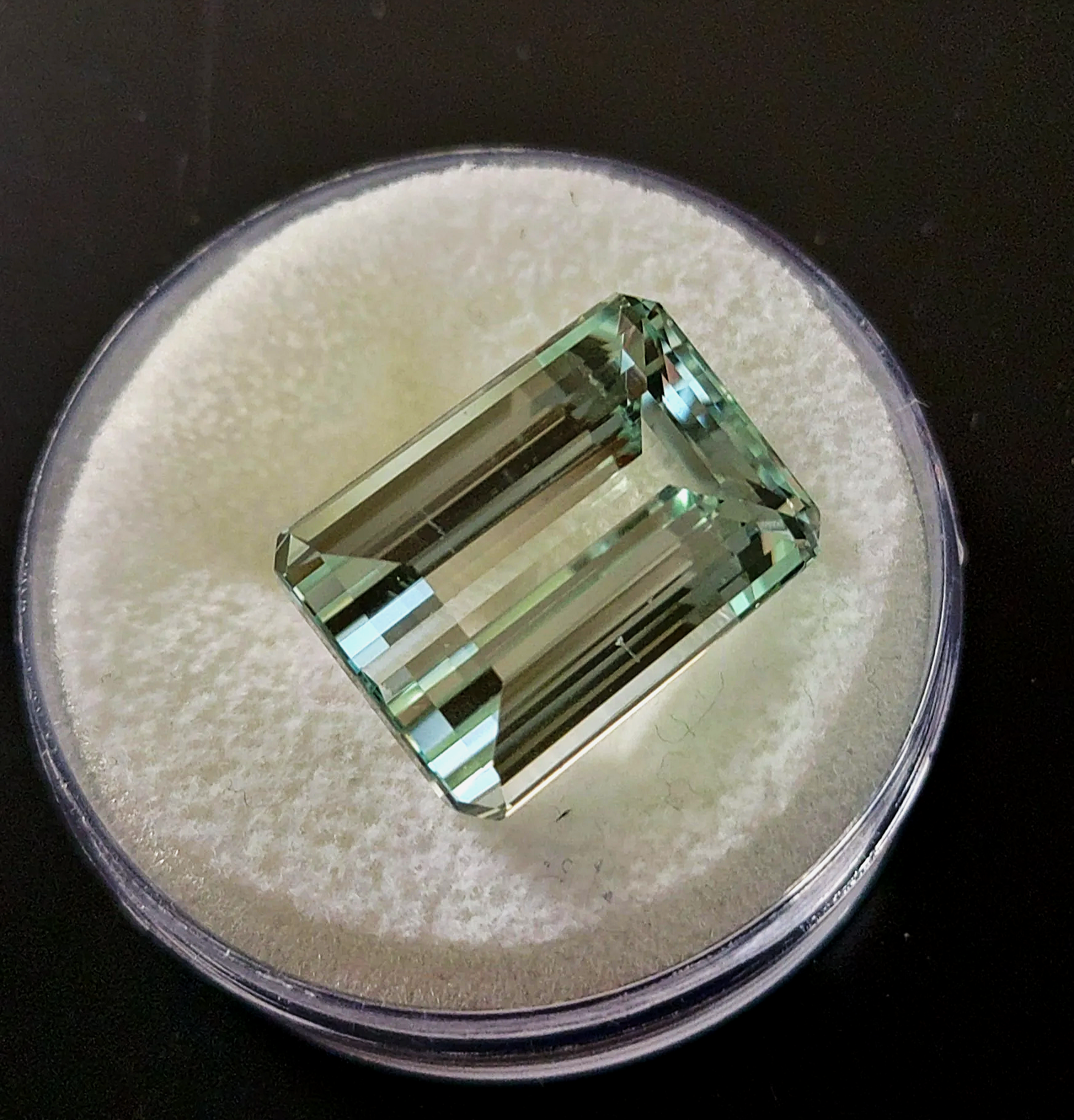 Genuine Hiddenite 34.25ct from TheCoveAtFoxHollow.com
