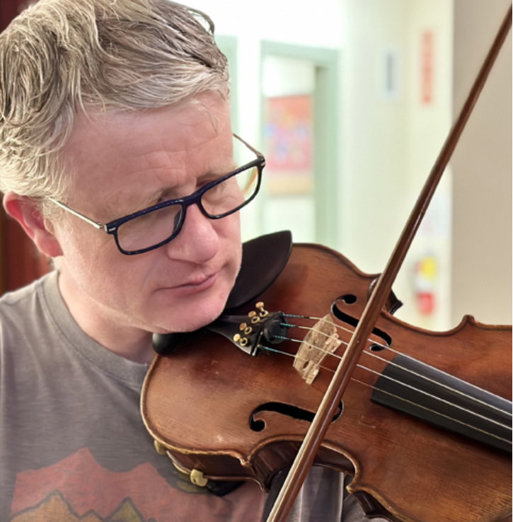 Allan MacDonald - Dusty Strings.JPEG