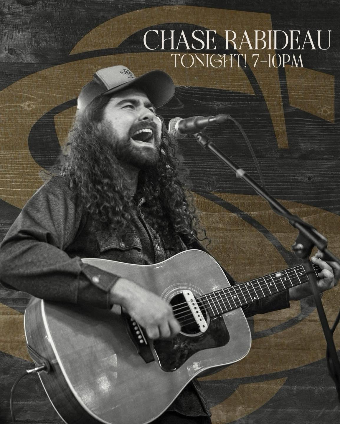From Irish classics to sing-along hits, Chase keeps the energy high and the good times rolling. Catch him live from 7–10 PM tonight!