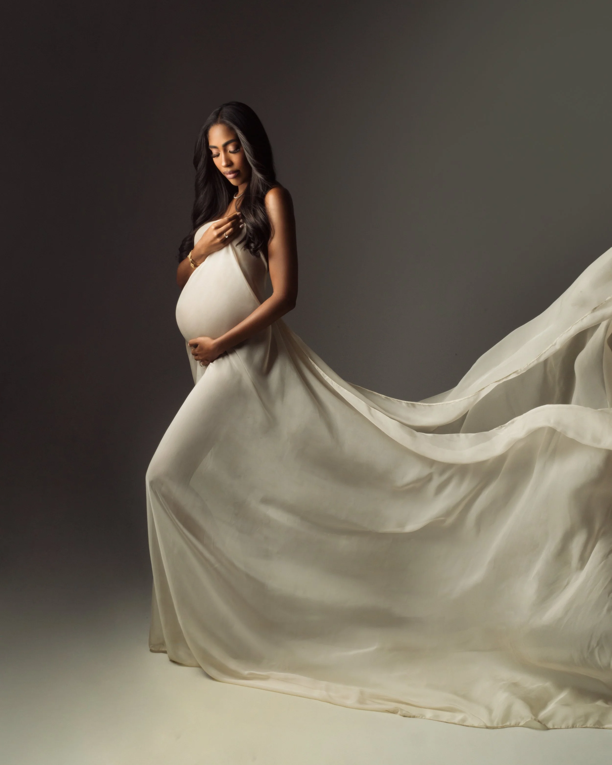 5 Reasons to Invest in Professional Maternity Photography