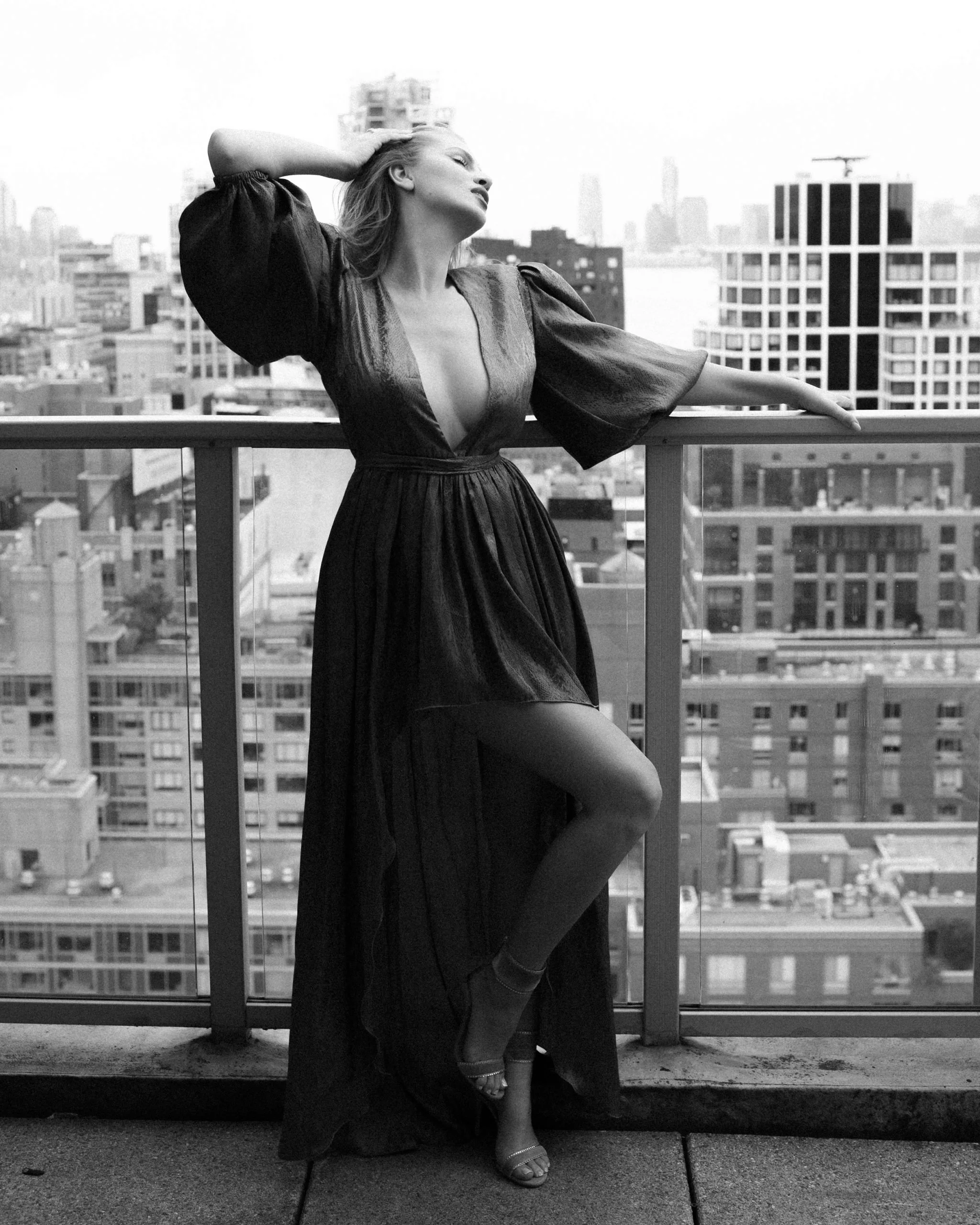 Balcony-posing-in-Manhattan-photoshoot-scaled.jpg