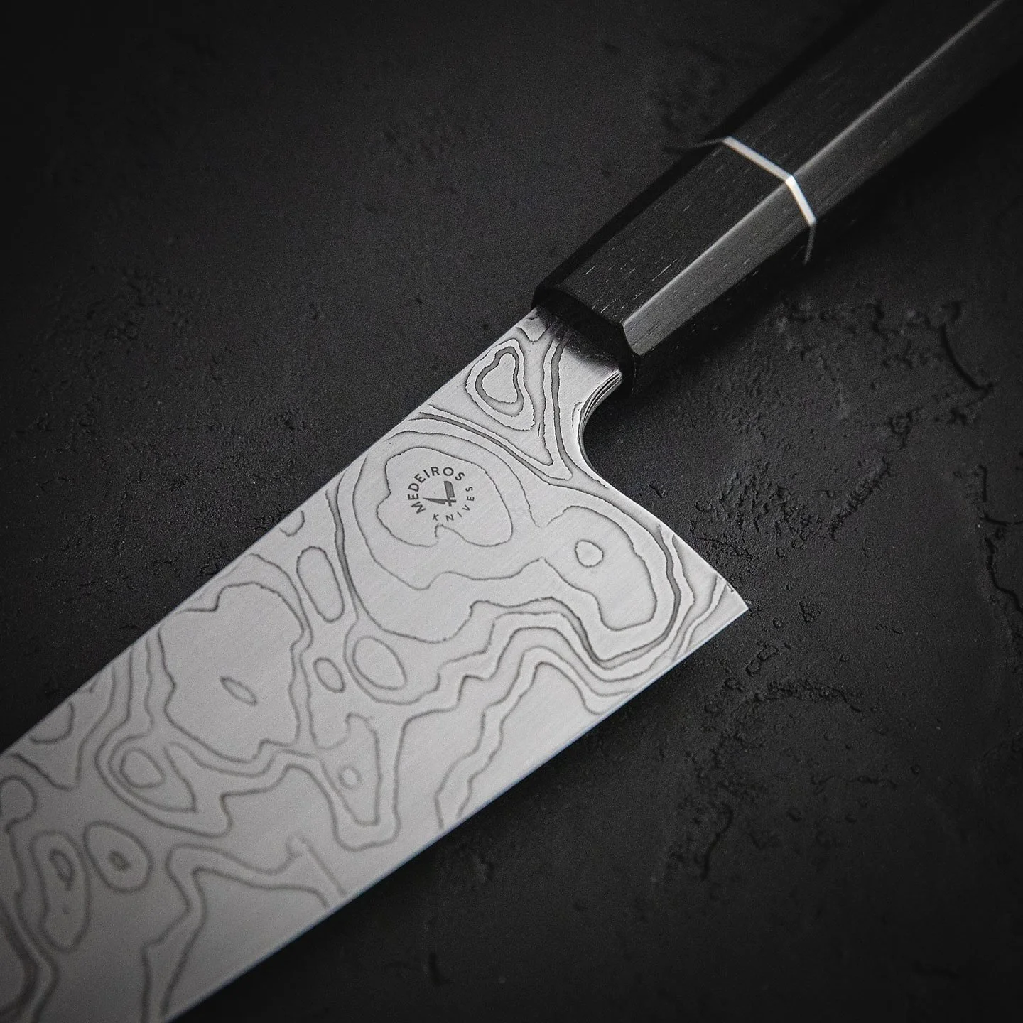 *Available!* This low-layer gyuto is up in the shop and looking for a home! It has an ancient bog oak handle (~5,000 years old 👴🏼) and a stainless steel spacer (~1 year old 👶🏻)