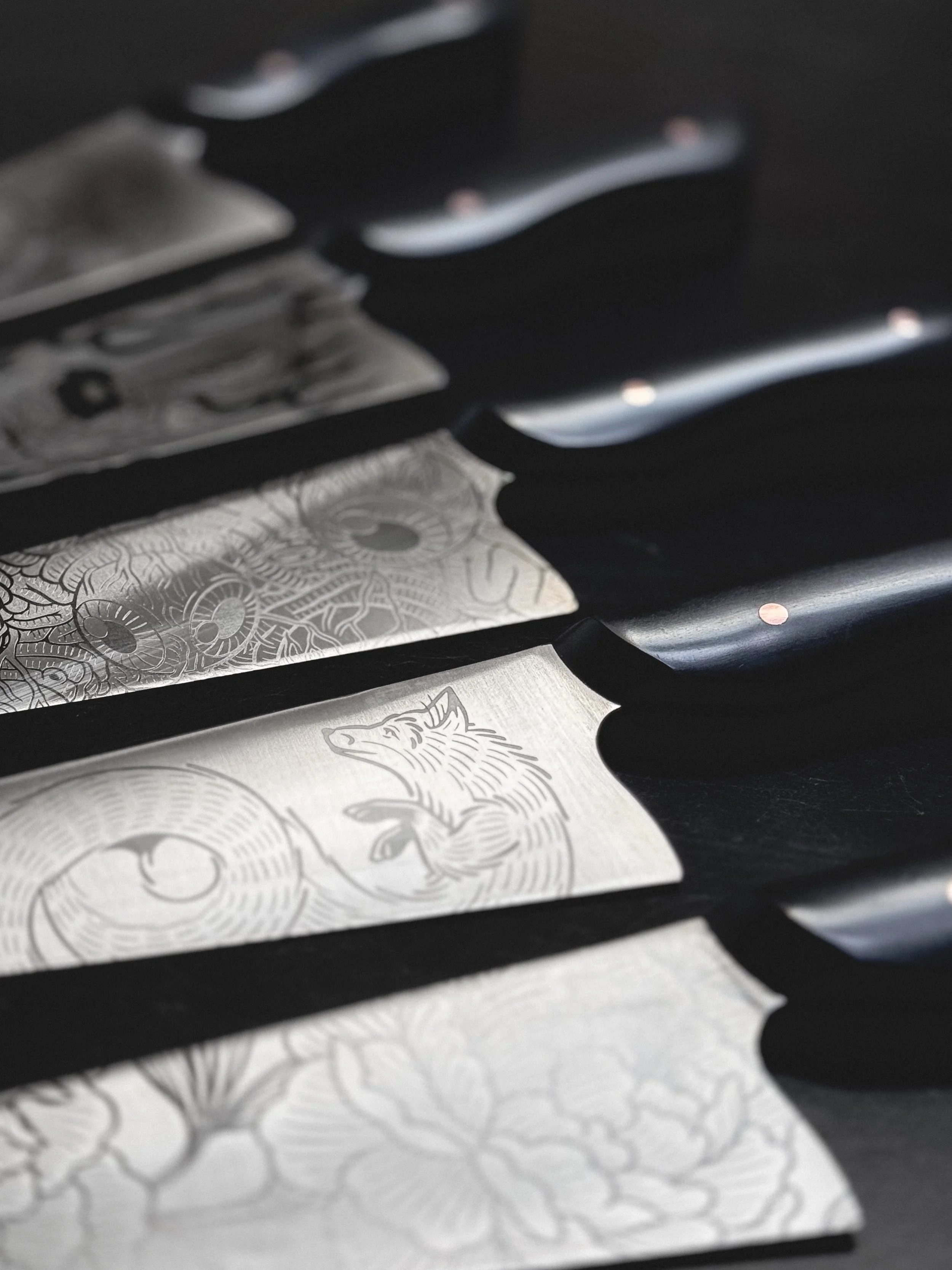 A little peek at the @iainsellar collab knives that we will be releasing next week.