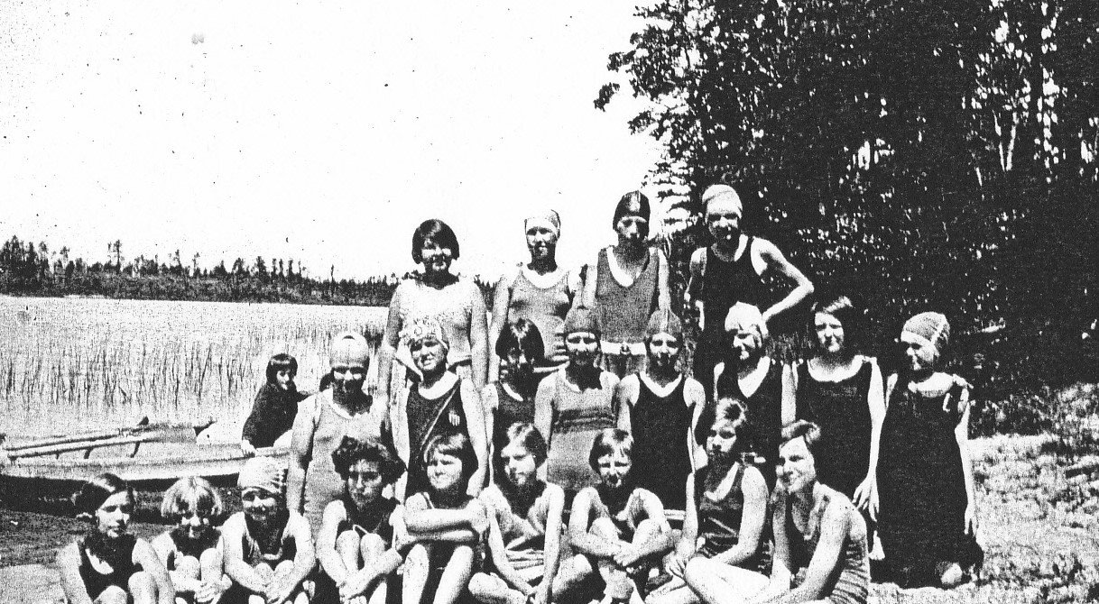 1920_s.jpg