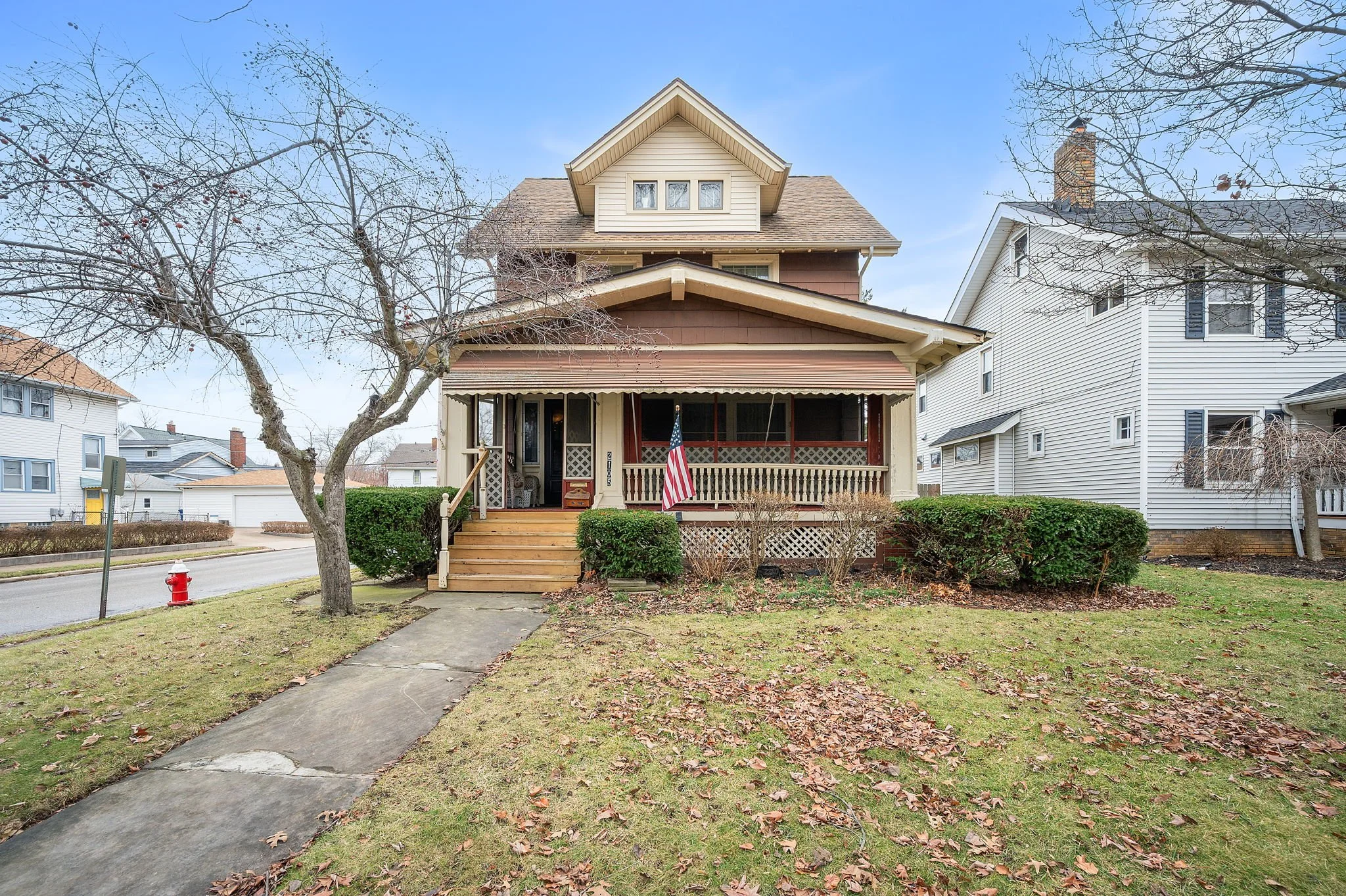 PENDING | 2105 Carabel Ave, Lakewood