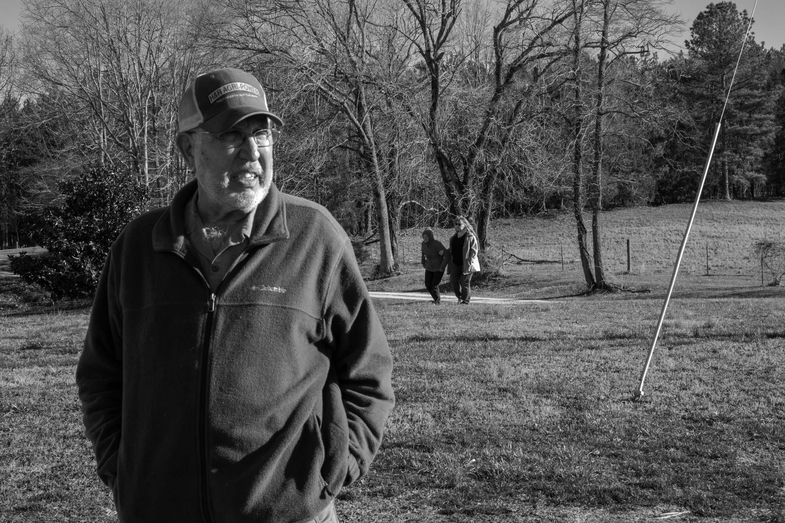 IMG_5582-Gma&Pa-Outside-B&W.jpg
