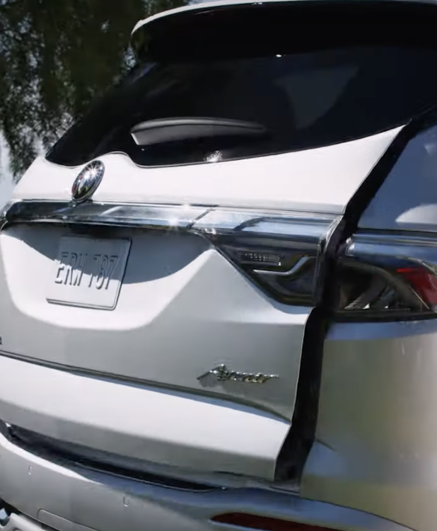 BUICK ENCLAVE AVENIR - FAMILY TAILGATE