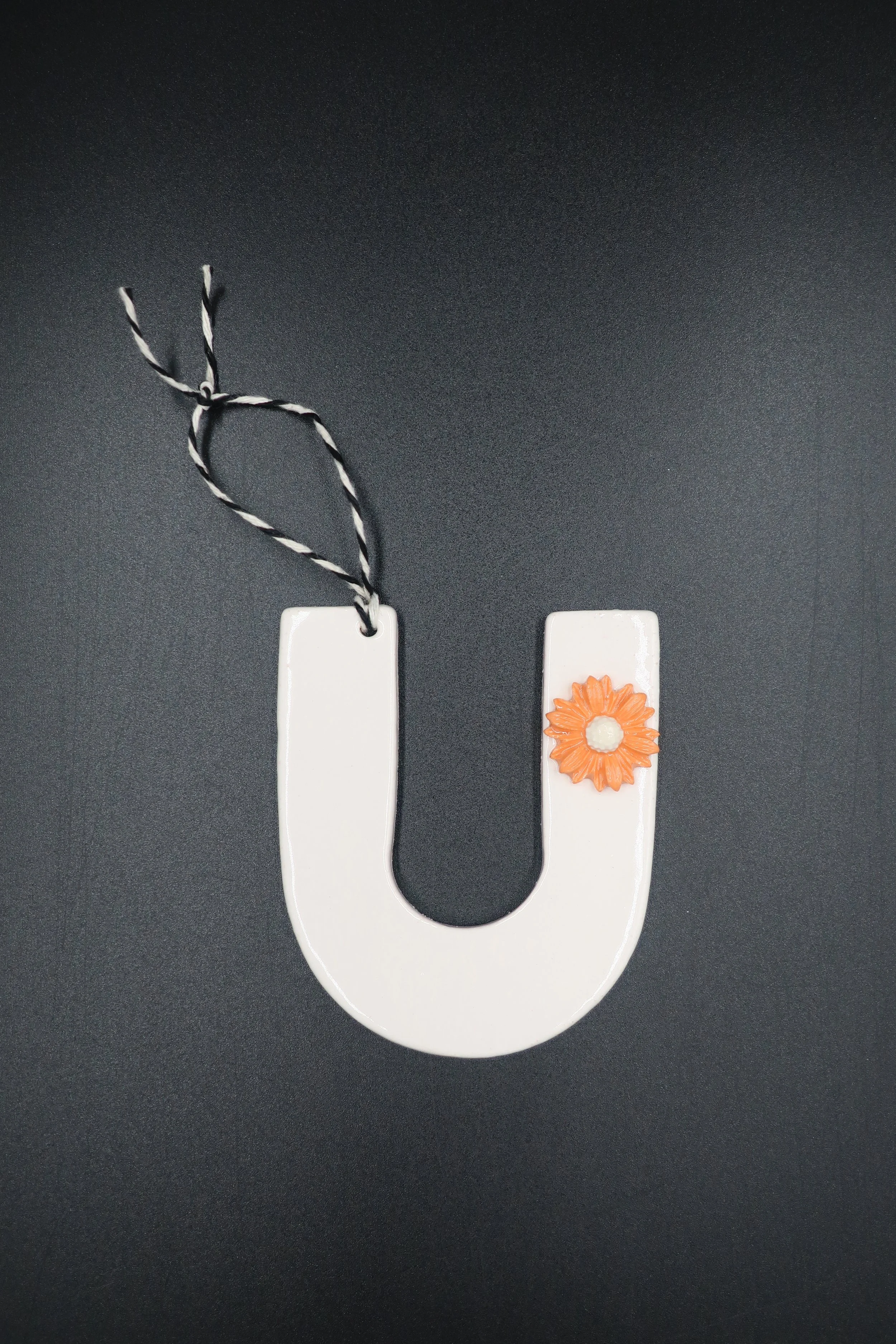 Hanging Letter U