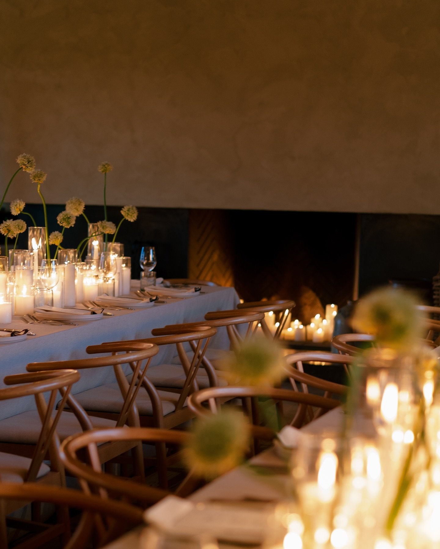 I gasped&hellip; 
Thank you Abi and David for trusting me with your incredible vision! 
@jennhearon thank you for bringing me on:)
@allisonhammondcreative these images are pure magic!!!!

Planning &amp; Design @weekendcollectivexjh 
Photography @alli