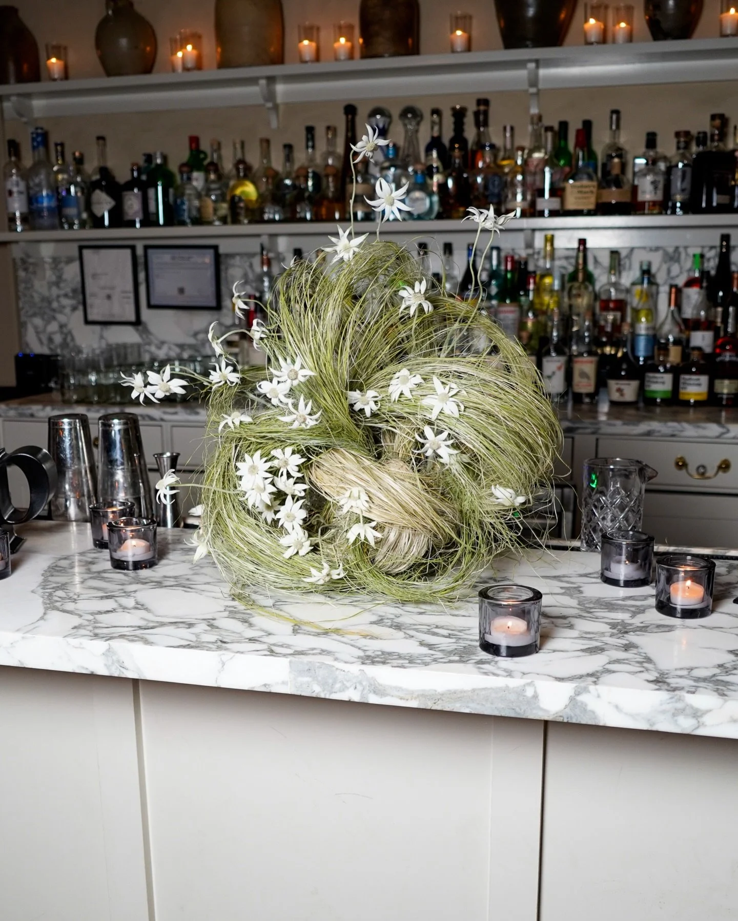 It was such a fun time designing for the @goop and @audemarspiguet retreat hosted at the stunning @inness_ny .
Production and Design by the incredible @studiokmrbi 
Cosmos inspired, modern sculptural floral design with delicate star-shaped florals.