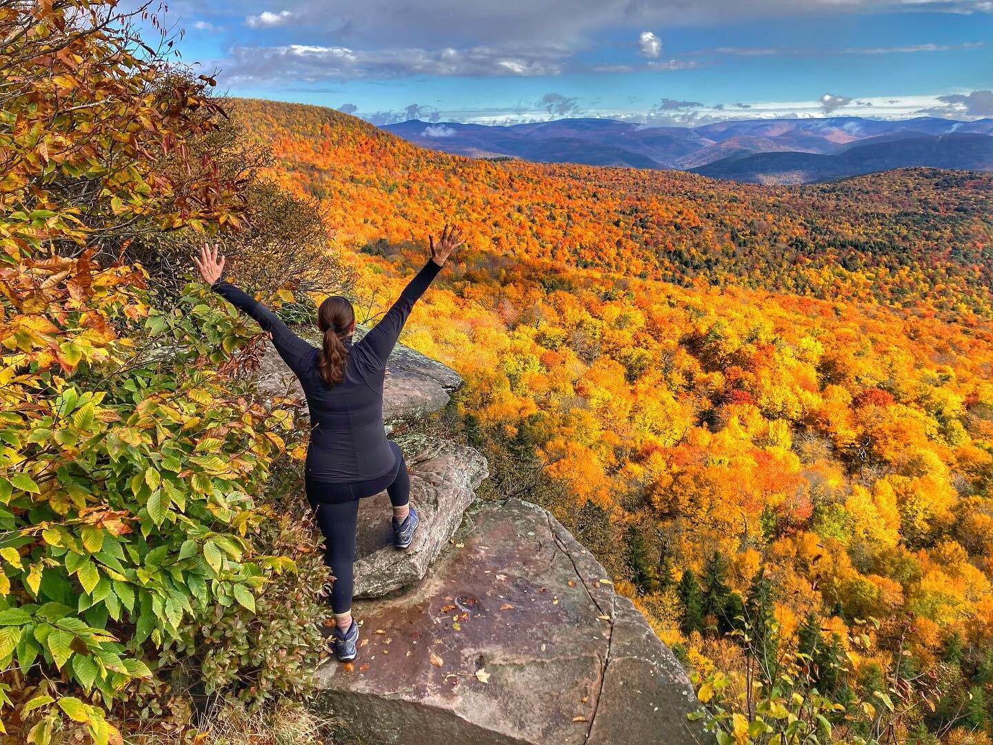 We want your 🍂🍁 pics! Message us with your pic and a quote on why you love peak foliage season for a chance to be featured! #optoutside #hikingapparel #getoutside #hiking #trails #hikes #loveourplanet #hiketheworld #hiketheworldco #fallhikes #leafp