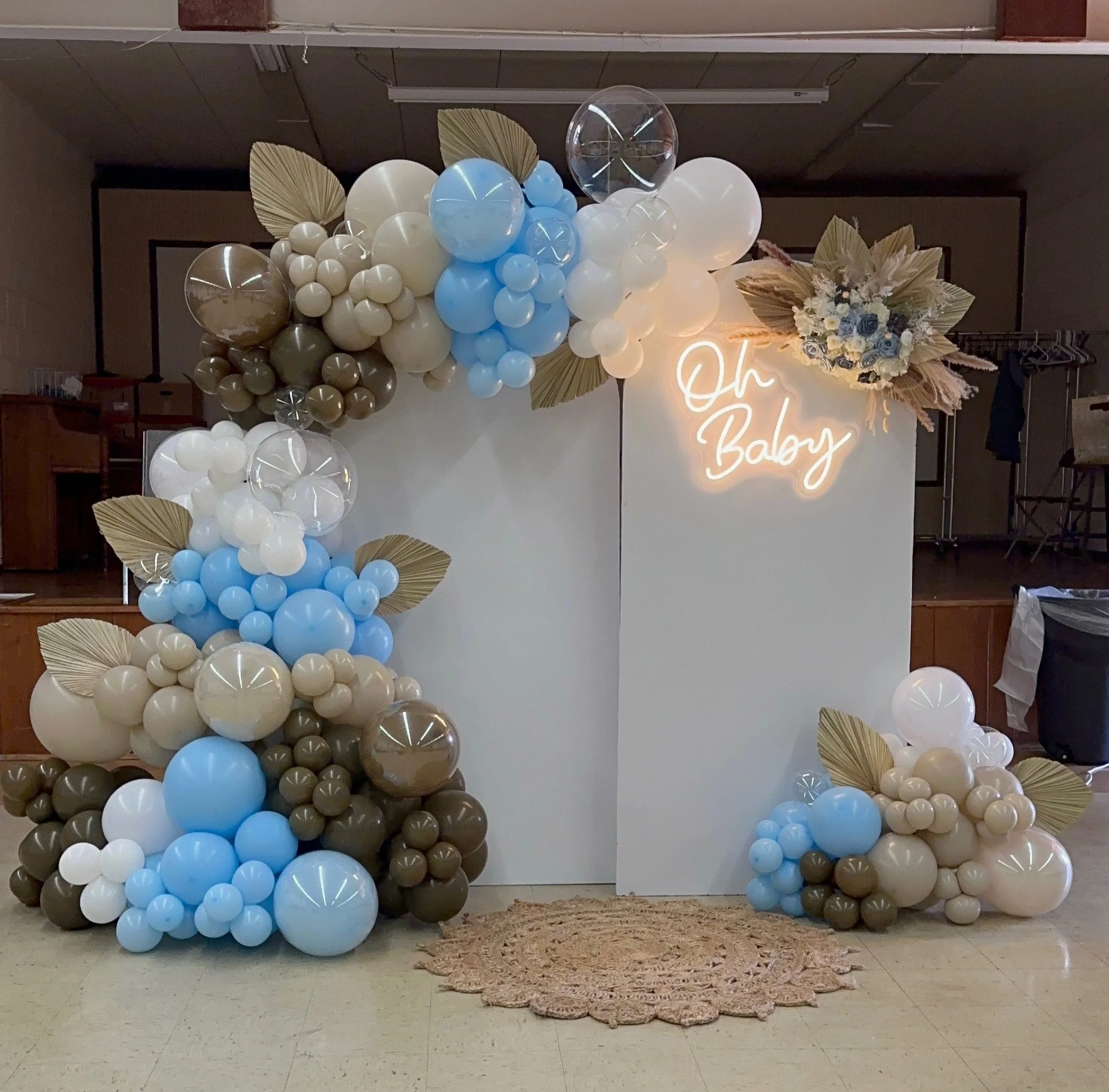 Neutral Ballon Display with Soft Gold Accents