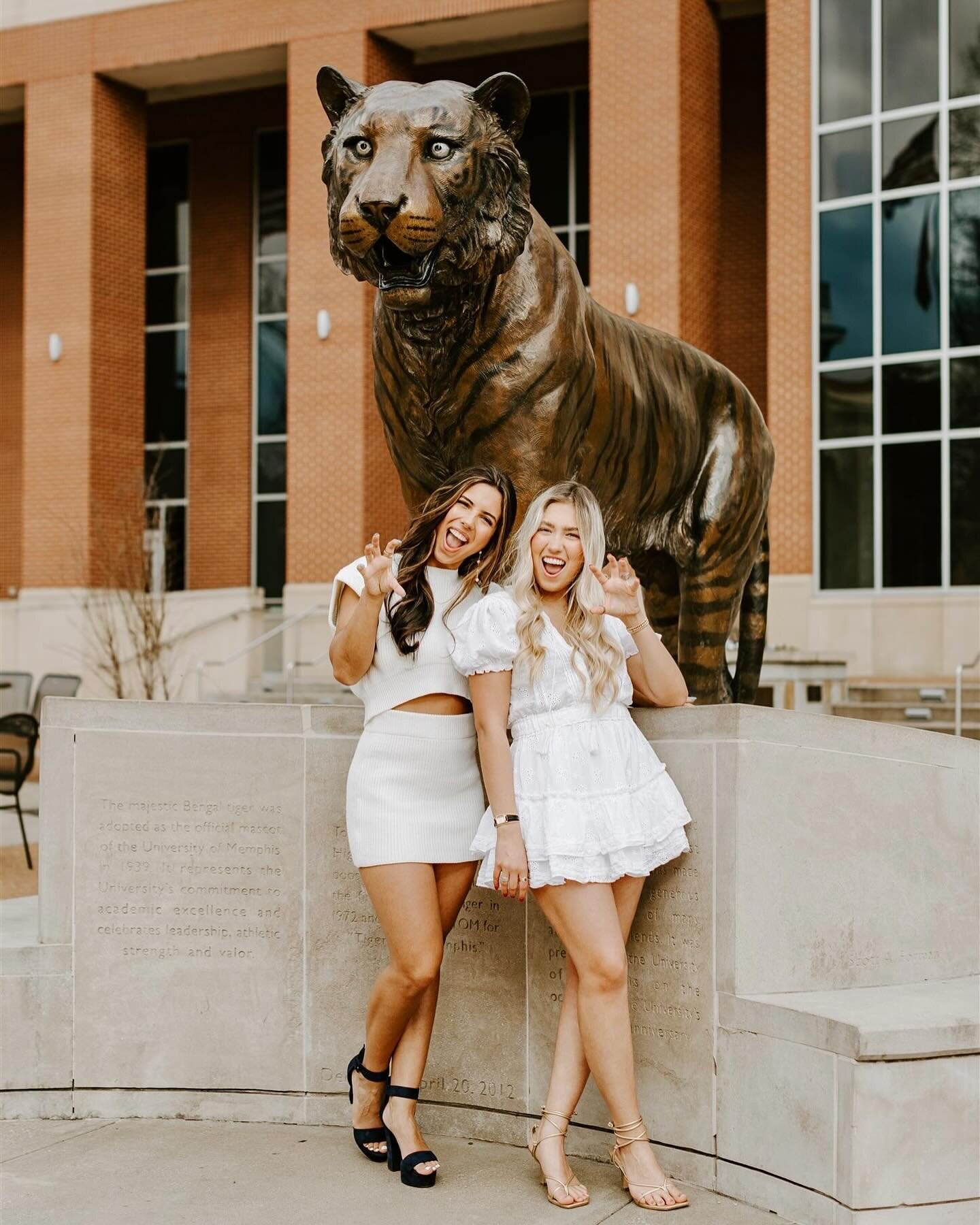 🐾 Fierce friendship energy 🐾 Loved getting to meet and work with Adyn and Mary! Their friendship was so sweet. Let&rsquo;s send all three good vibes on their journey out of college 🖤

I am still in disbelief that I started college 11 years ago and