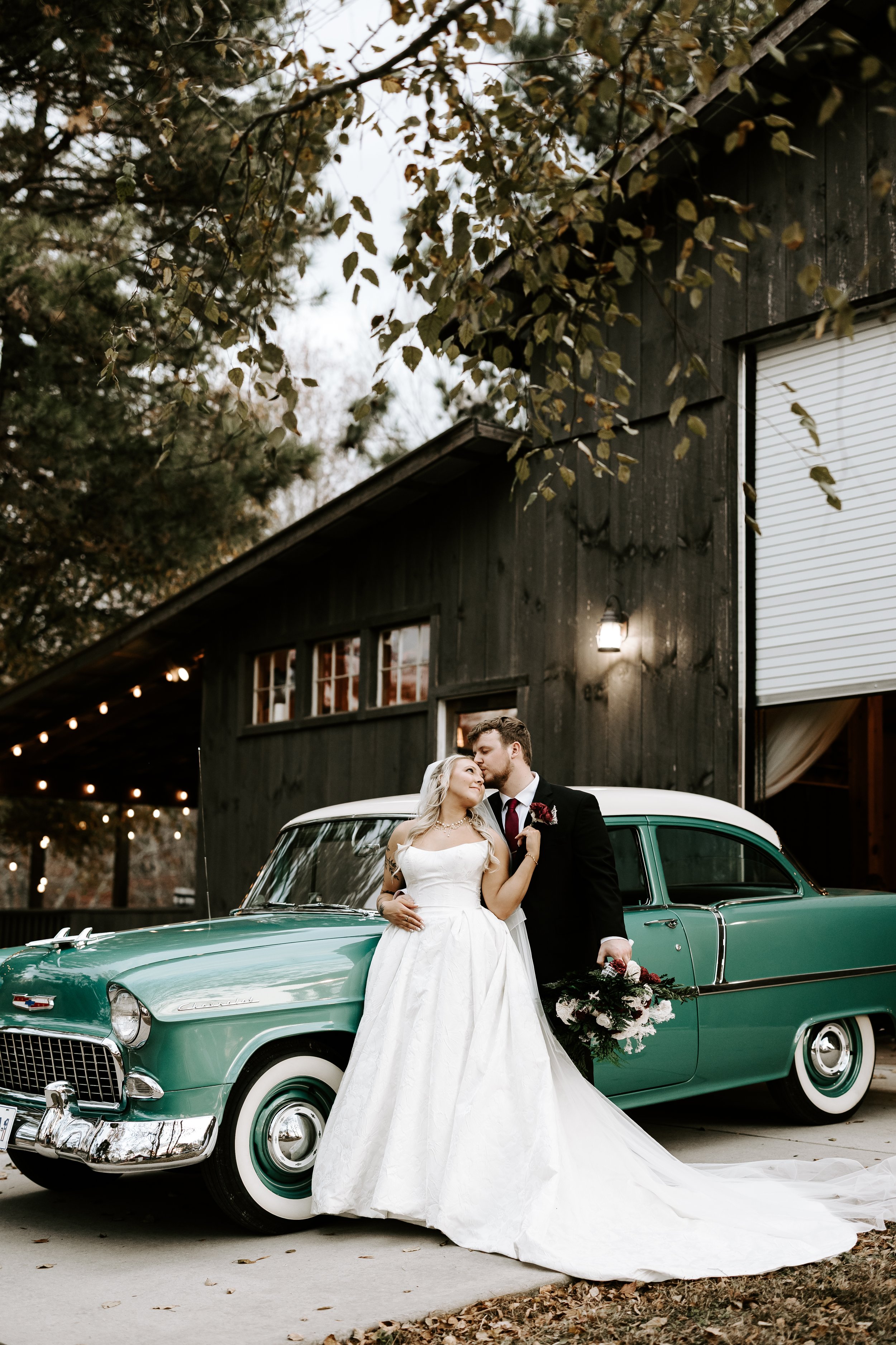 Coffey Barn Chattanooga Tennessee Wedding 