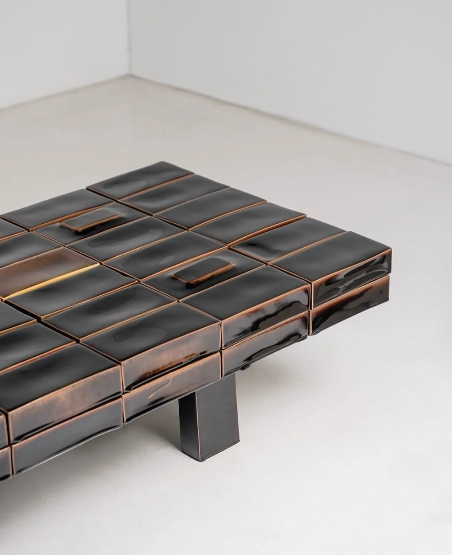 Table by @emmanuel_boos_, Comme Un Lego l, 2023
Tenmoku Glazed Porcelain