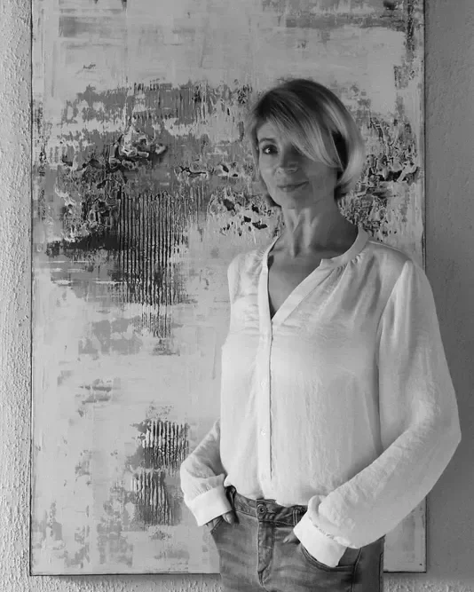 THE BEAUTY OF IMPERMANENCE: INEZ FROEHLICH