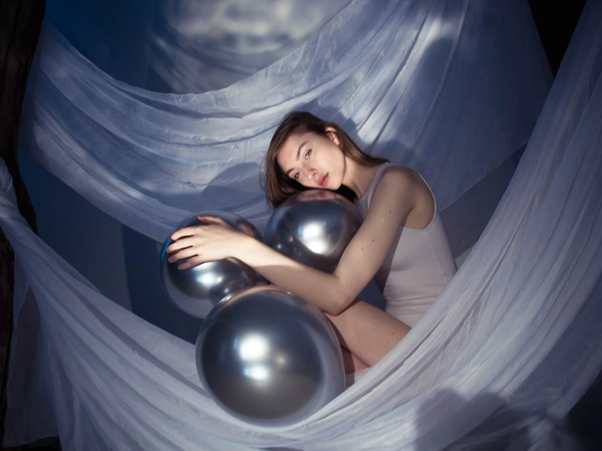 La Muse Magazine Web Editorial: A Visual Feast of Art, Fashion, and Lifestyle.