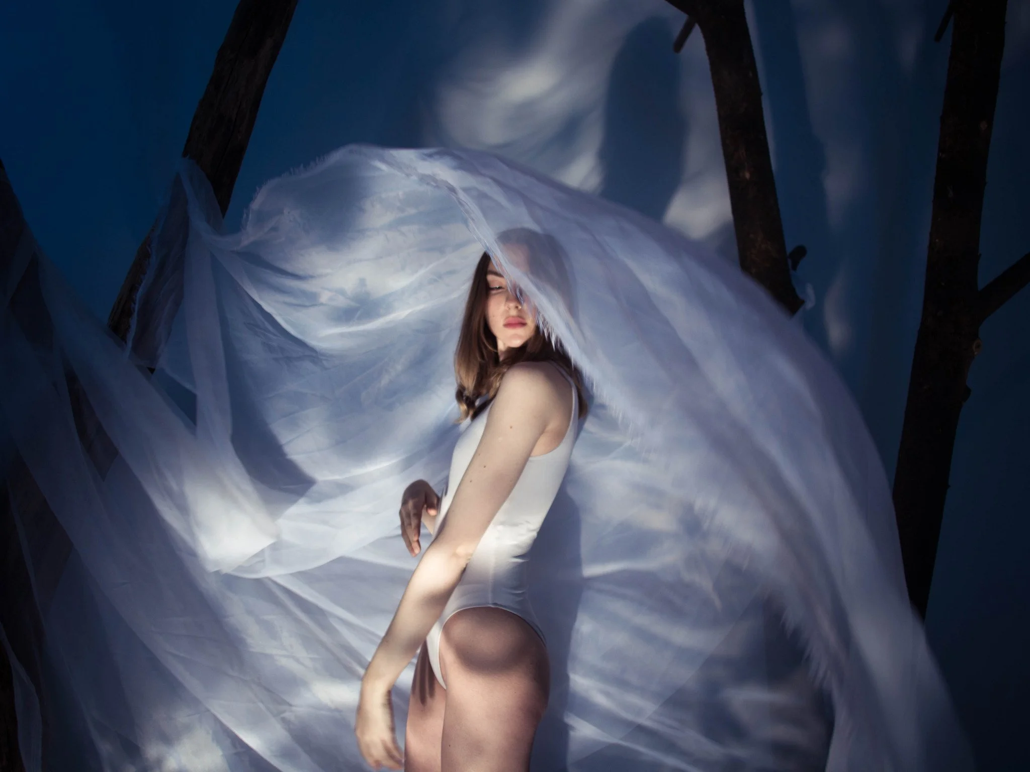 La Muse Magazine Web Editorial: A Visual Feast of Art, Fashion, and Lifestyle.