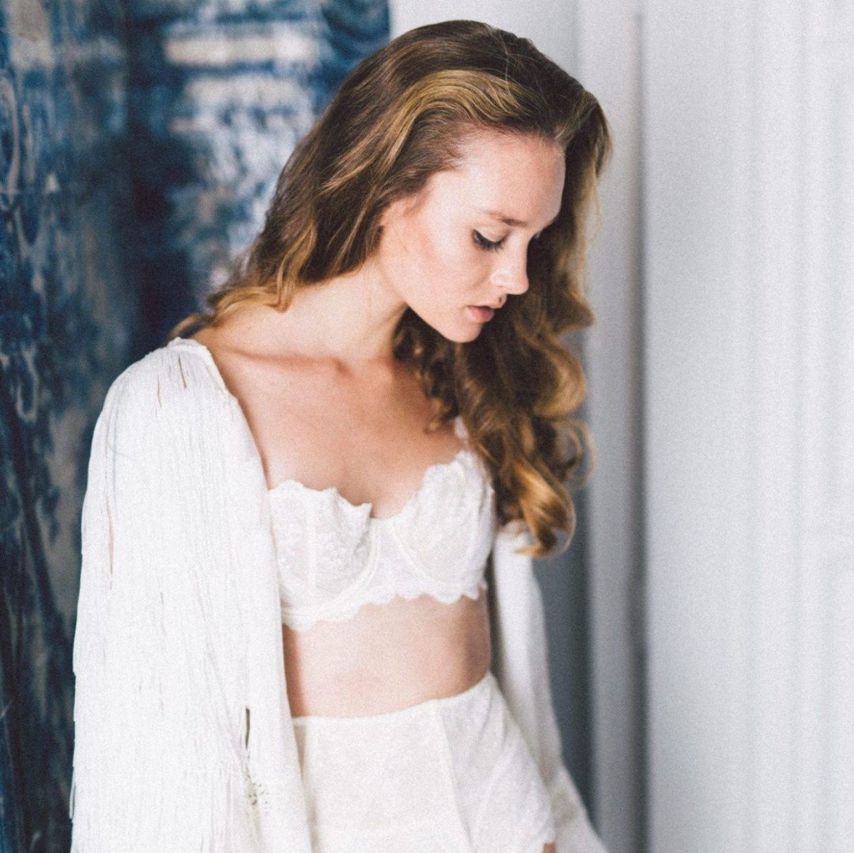 A &ldquo;First Look&rdquo; shooting. The moment when the bride and groom see each other for the first time in historic Lisbon. ⁣
⁣

Bride and Groom: Lisa &amp; Joel | Photographer, Stylist, and Planner: @atwistoflemonwedding | Dress/Outfit Designer: 