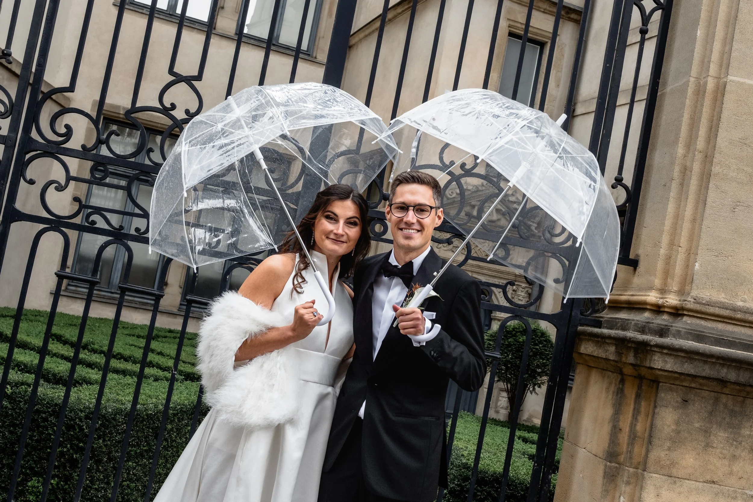 Mariage élégant et intime de Sophie &amp; Yannick : entre romantisme urbain et douceur naturelle au Luxembourg