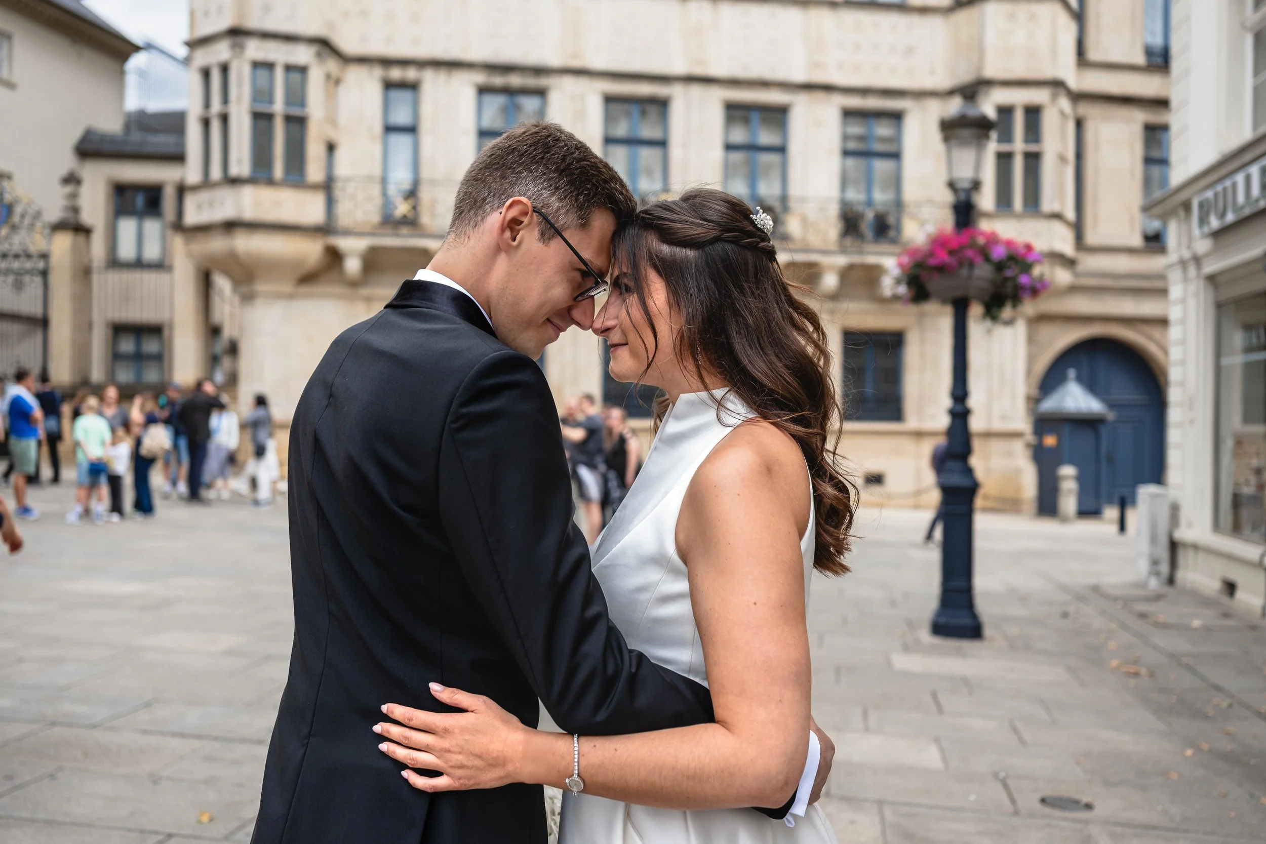 Mariage civil élégant au Luxembourg : le jour où Sophie &amp; Yannick se sont dit oui