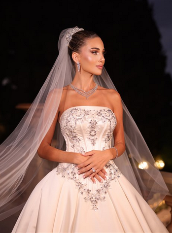 La mariée Zuhair Murad qui a ébloui avec non pas une, mais deux tenues Haute Couture