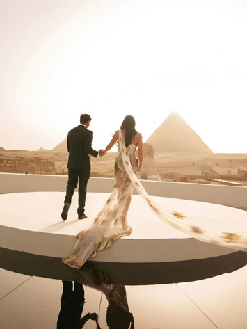 Tout savoir sur le mariage d'Ankur Jain et Erika Hammond au pied des pyramides de Gizeh