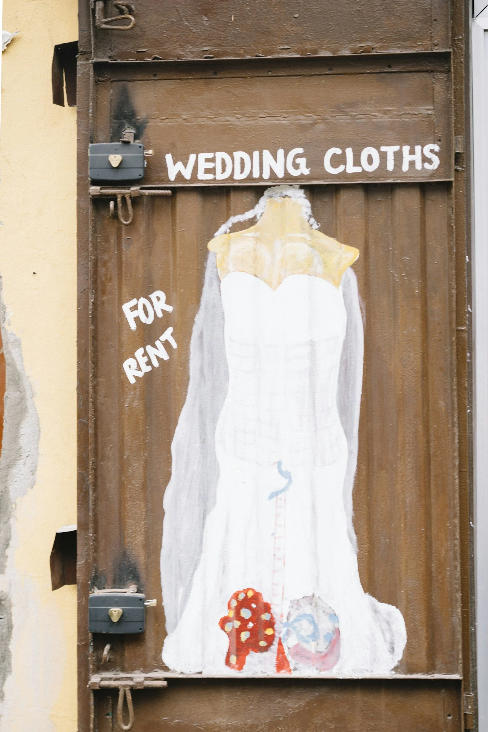 Déco récup de mariage : Comment sublimer de simples boîtes de conserve en centres de table chics