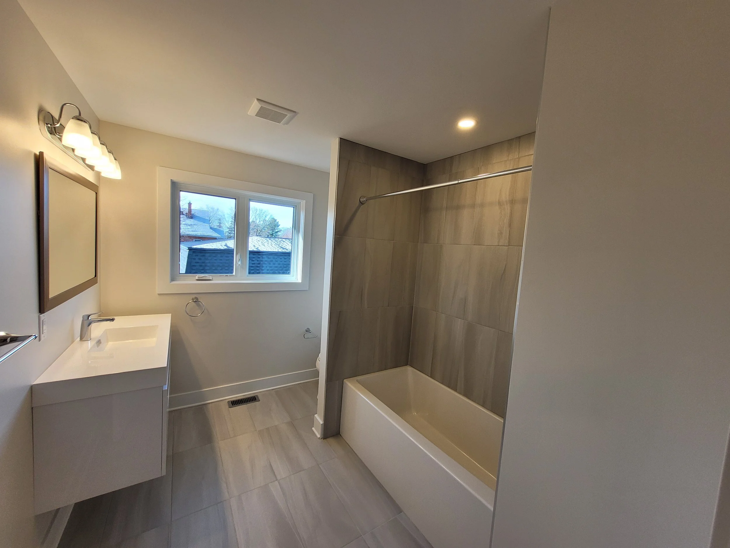 Bathroom_Gallery_3.jpg
