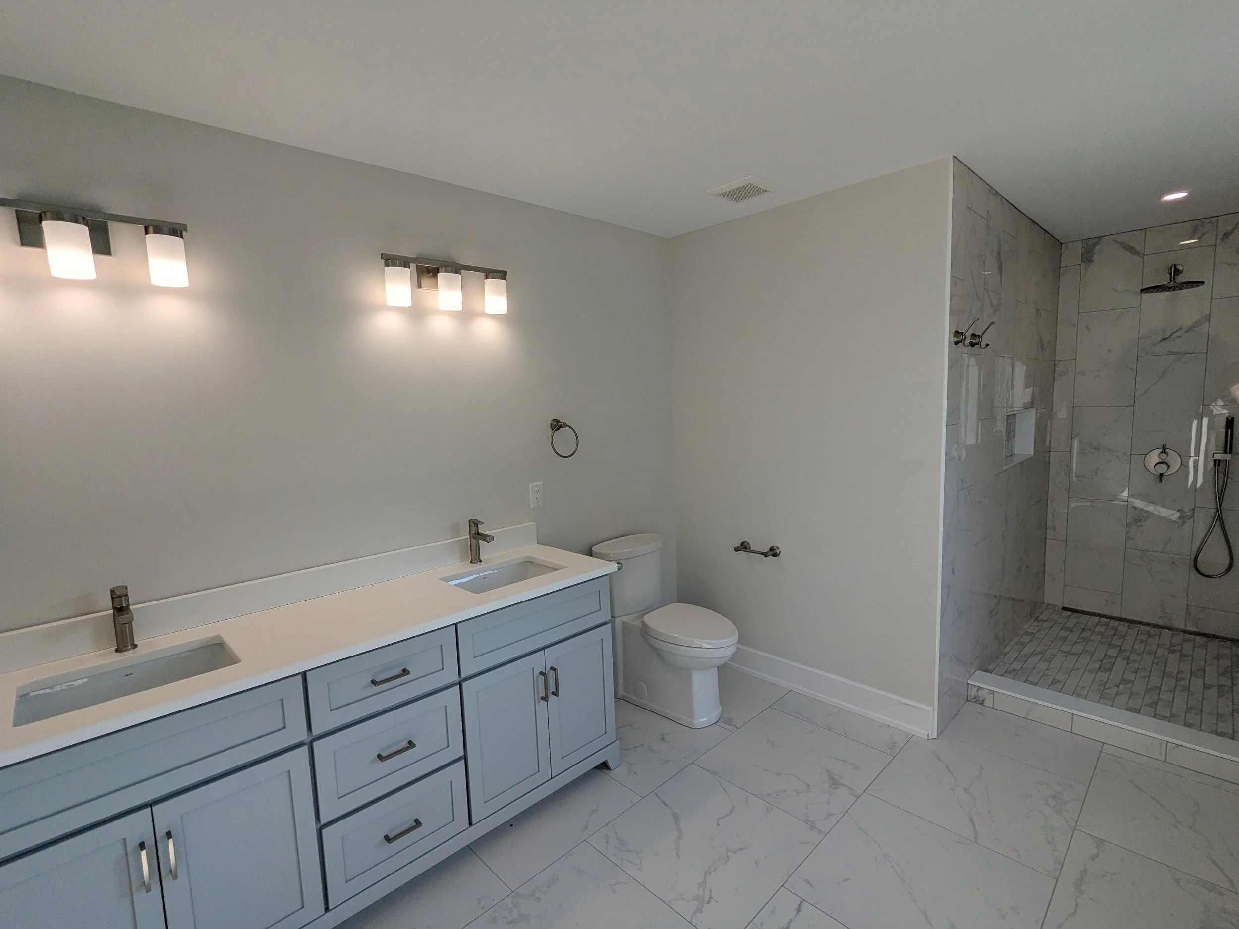Bathroom_Gallery_10.jpg