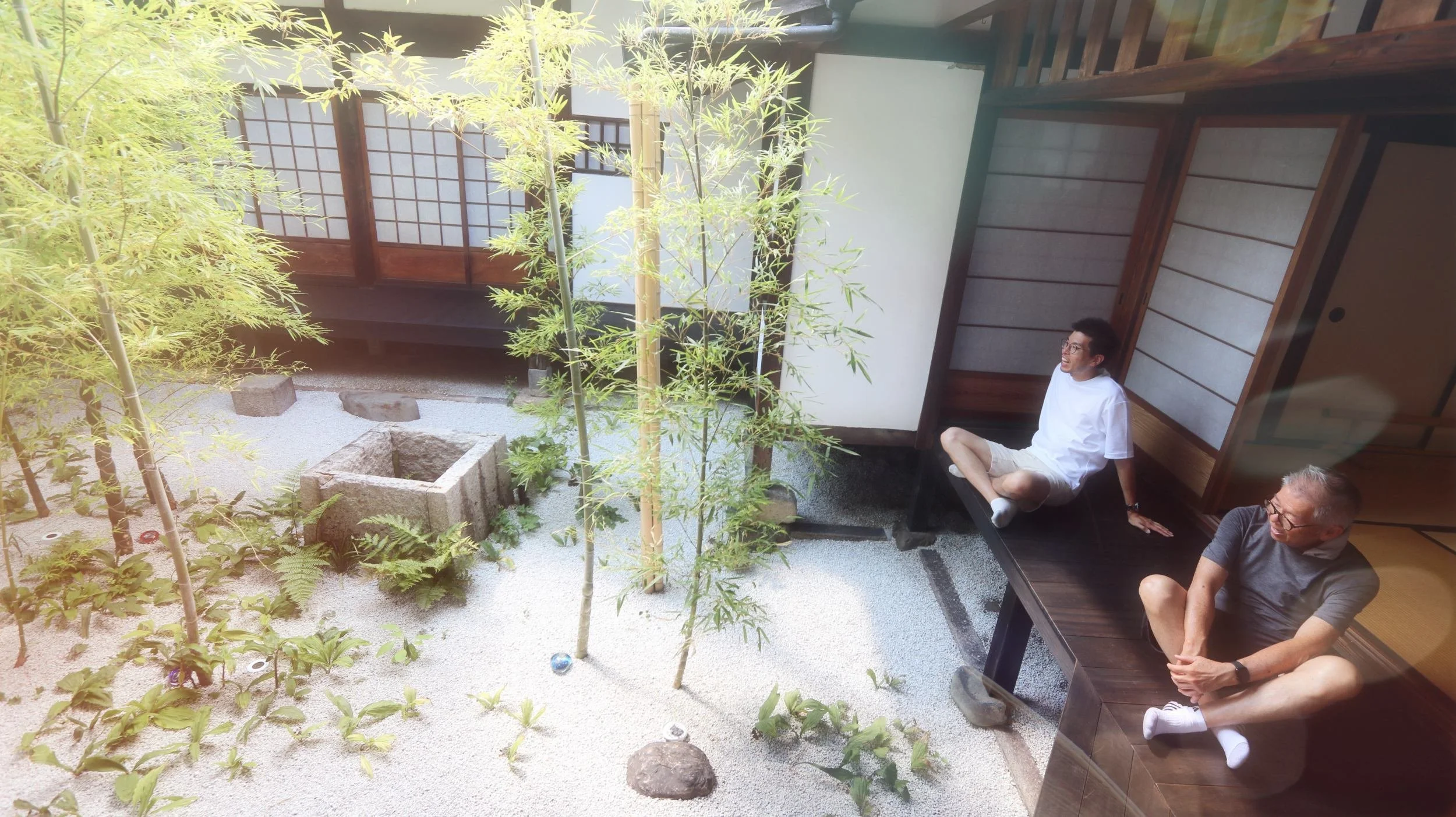 kyoto-photoshoot-seirai-in-garden-2.jpeg
