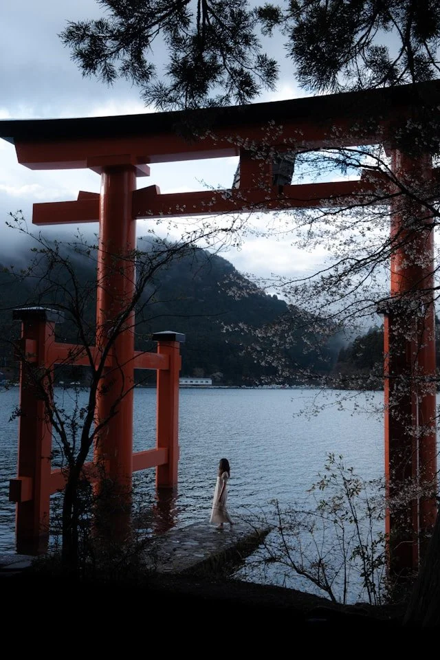 private-japan-tours-hakone-tour-hakone-shrine.jpg