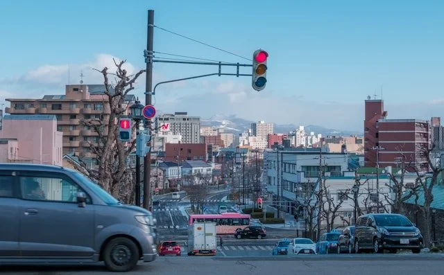 hakodate-private-japan-tour-car.jpg