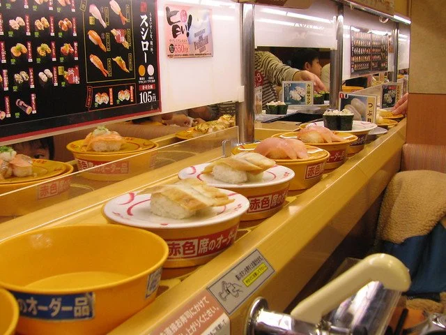 cool-private-anti-heat-tour-sushi-experience-2.jpg