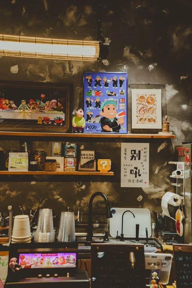 private-japan-tours-weird-tour-anime-cafe.jpg