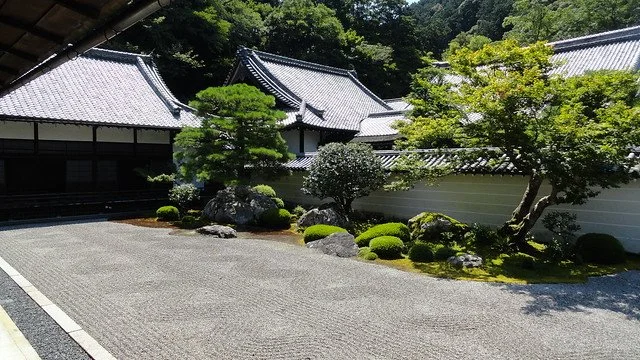 cool-private-anti-heat-tour-abbot-quarter-nanzenji.jpg