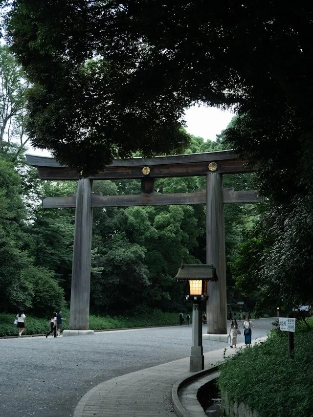 private-japan-tours-tokyo-meiji-shrine.jpg