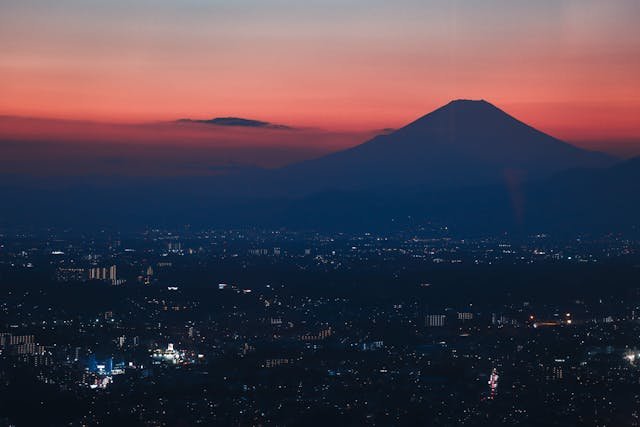 mount-fuji-private-tour-sunset-private-japan-tours.jpg
