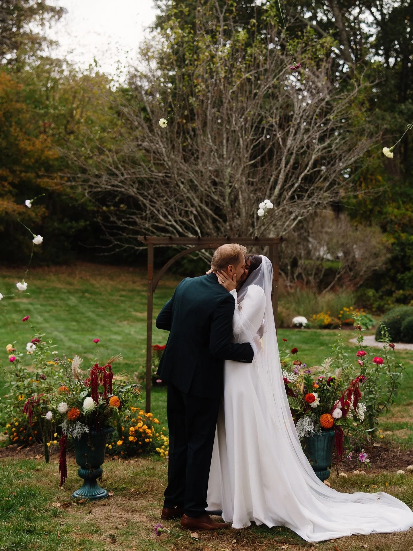 Audrey and Peter 🤍 No long shot list, flex timeline, and leaning into unposed photos with a couple who trusts you to capture the magic of the day by being in the moment entirely. I adore these two and miss this day already! I can&rsquo;t wait to sen